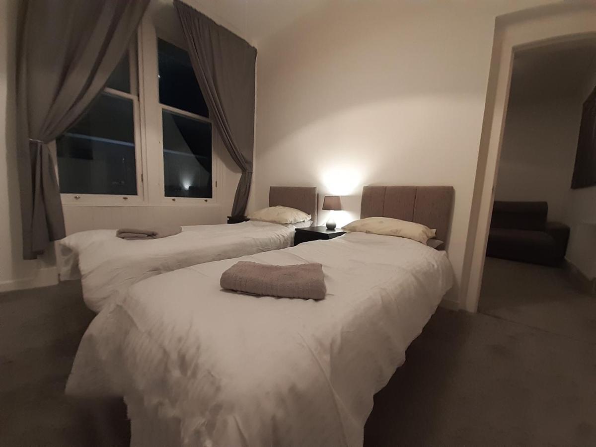 Ferienwohnung Carvetii - Edward House B - 2 Dbl Bed 1St Floor Flat Dunfermline Exterior foto